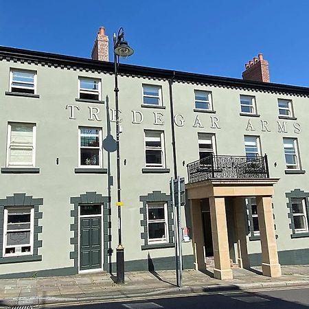 Tredegar Arms Hotel エクステリア 写真