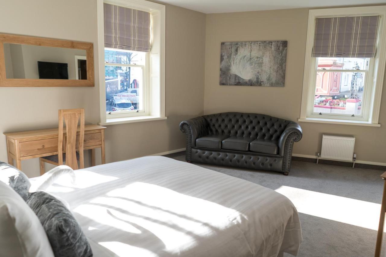 Tredegar Arms Hotel エクステリア 写真